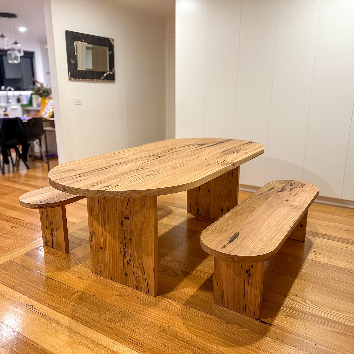 Woori Dining Table